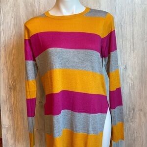 NWT Maison Jules woman’s striped lightweight long tunic sweater notched side med